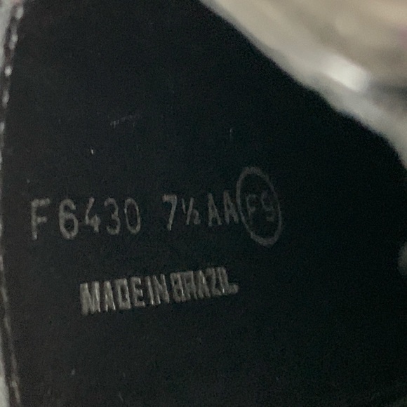 Cole Haan Flex boots men's size 7, women's 8.5 narrow - Picture 6 of 16